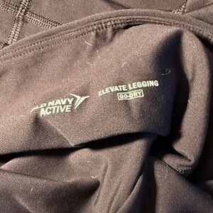 Old Navy Active Elevate Legging in Black